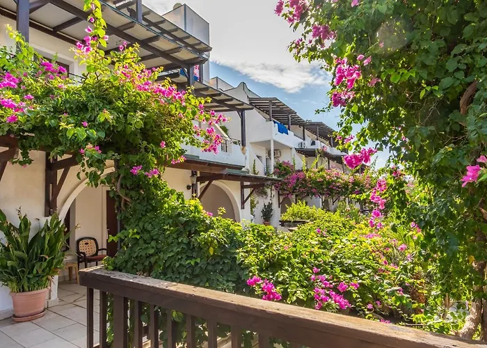 Forever Club - Sadece Yetiskin 4*